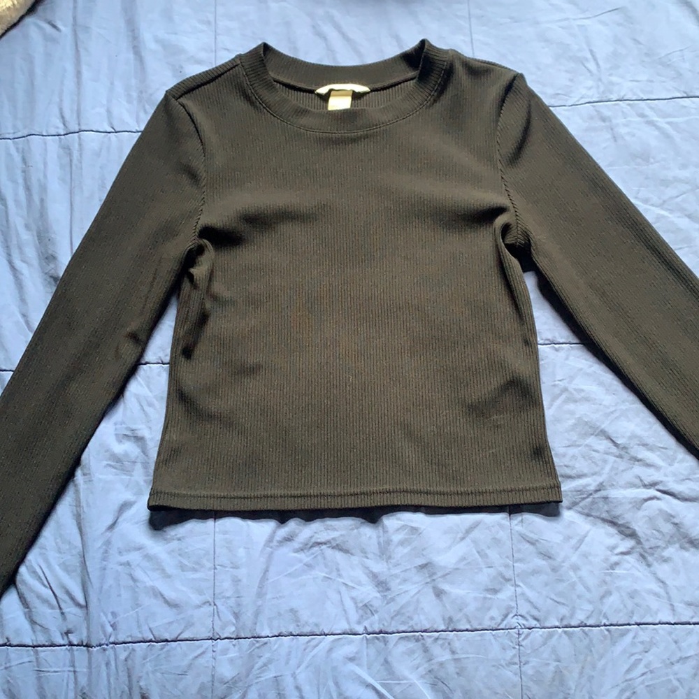 Black Long Sleeve Cropped Top